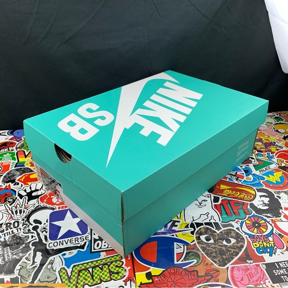 Nike SB Blazer Court Mid Red Mens Various Sizes - Picture 11 of 11